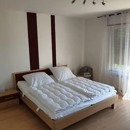 Schaefer- Arnold Apartment